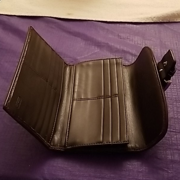 Coach - Picture 2 of 4